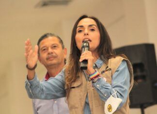 Marianela Villanueva recibe respaldo de la comunidad del Cobach